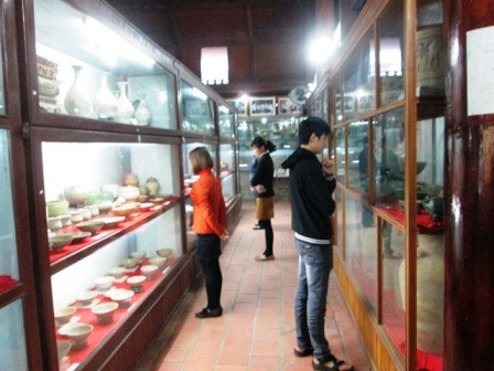 Thăm bảo tàng cổ vật tư nhân đầu tiên ở Việt Nam